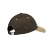 Boné de beisebol com bordado de letra “Castanho-claro”