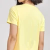 Camisola desportiva casual de manga curta com estampado solto, amarela