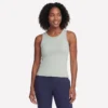 Camisola sem mangas com sutiã integrado Go Walk Camisola sem mangas com sutiã integrado Go Walk