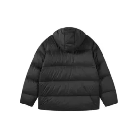 Casaco Waterproof de penas com capuz “Preto”