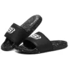 Chinelos de quarto casuais Side Lines Preto