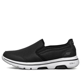Go Walk Evolution Ultra “Preto Branco”