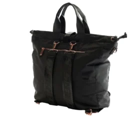 Mochila conversível com fivela