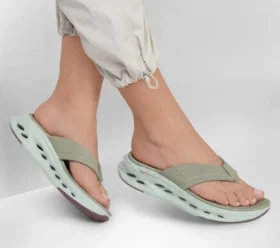Sandália Glide-Step com Max Cushioning – Audra