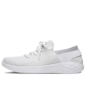 Sapatos de corrida brancos
