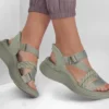 Skechers Slip-ins: Sandálias Max Cushioning Elite 2.0 – Emery Skechers Slip-ins: Sandálias Max Cushioning Elite 2.0 – Emery