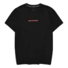 T-shirt casual com letras impressas “Preto Vermelho Branco”
