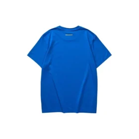 T-shirt com letras impressas “Azul Amarelo”